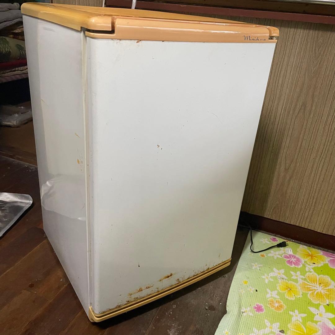 【未使用】大容量　冷凍庫 88L 送料無料設置込み