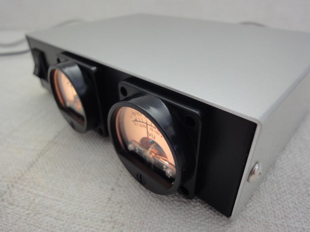 自作ステレオVUメーター（新品丸型コンパクトタイプ）210号機