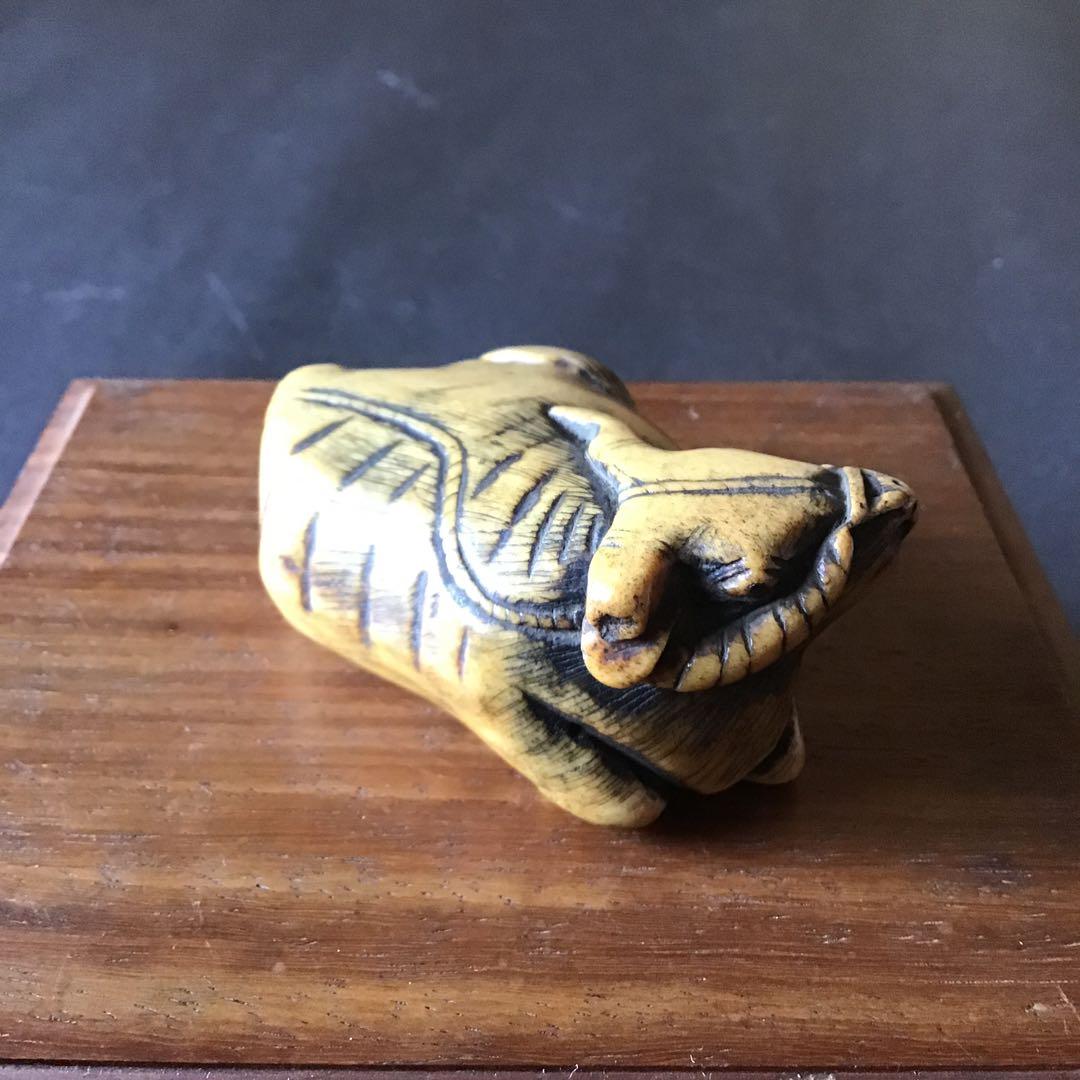 大根付け　「牛」　江戸時代保証　材質日本ホンシュウ鹿角　　　　　N