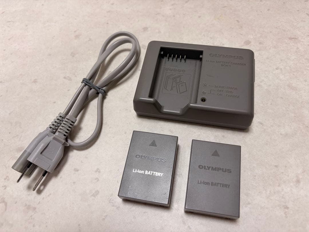 【レンズ付き】OLYMPUS OM-D E-M5 Mark II