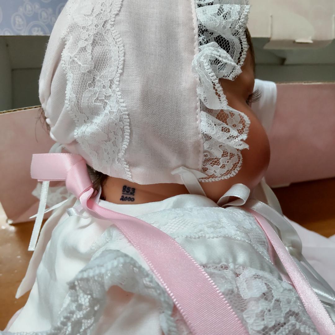 リーミドルトン　LEE MIDDILTON　リボーンドール　洗礼服　赤ちゃん人形