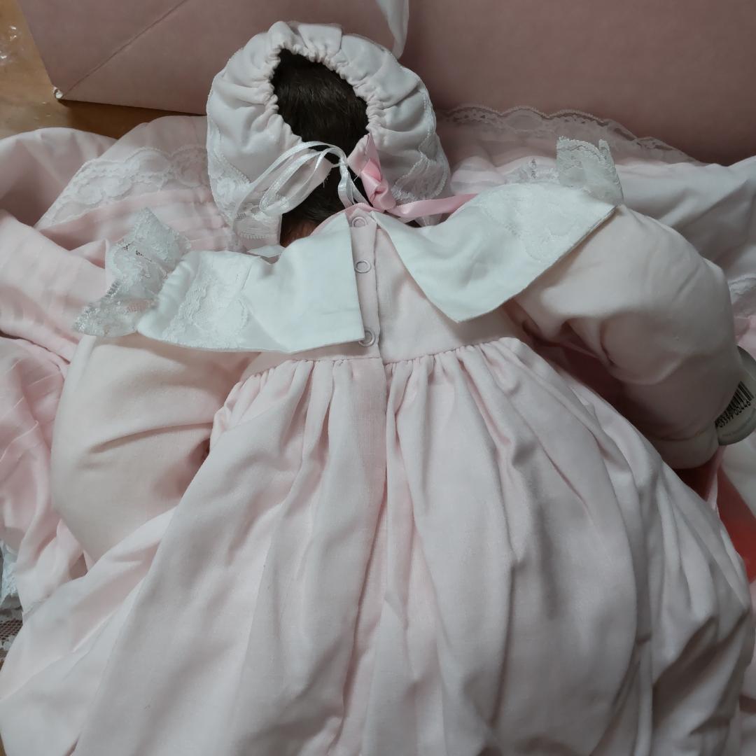 リーミドルトン　LEE MIDDILTON　リボーンドール　洗礼服　赤ちゃん人形