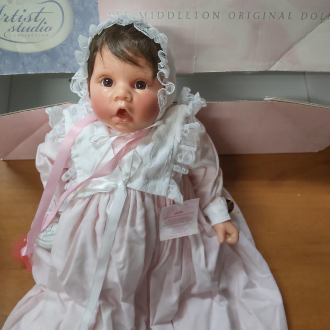 リーミドルトン　LEE MIDDILTON　リボーンドール　洗礼服　赤ちゃん人形