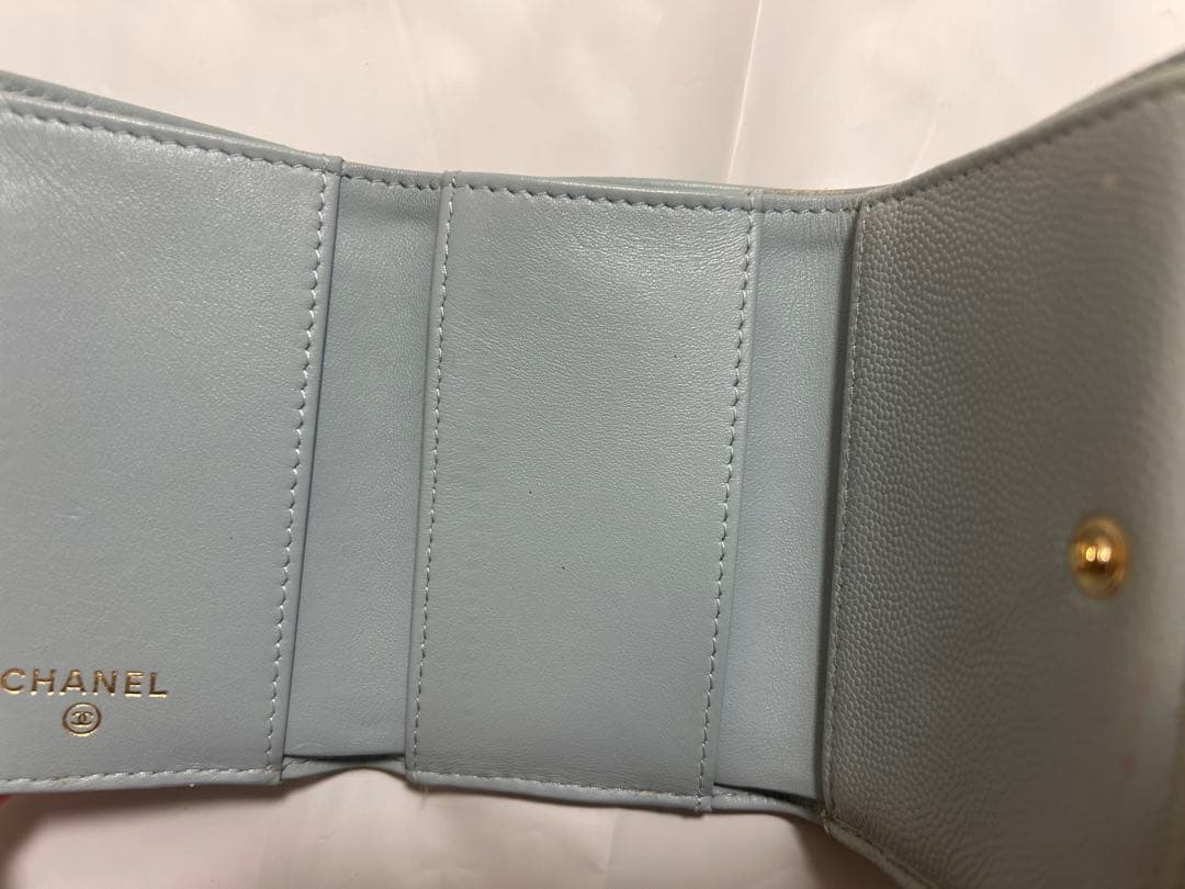 F*レ様 シャネル キャビアスキン マトラッセ コンパクトウォレット 三つ折り財