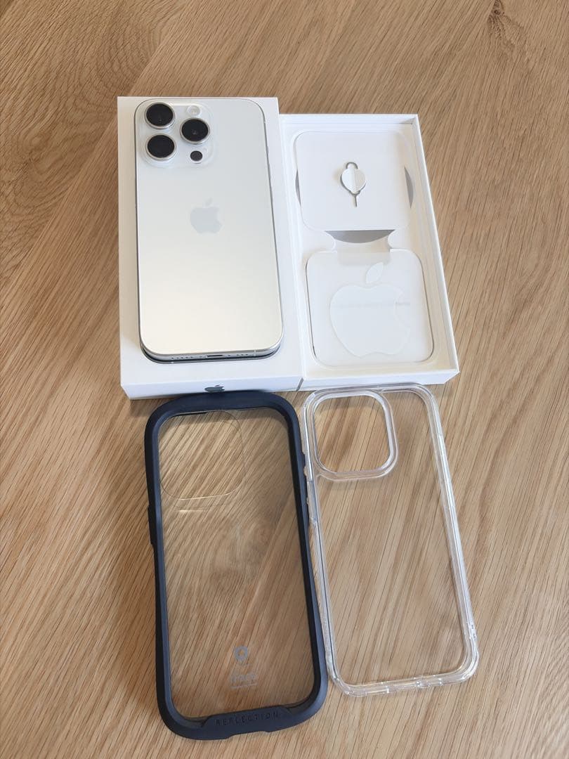 Apple iPhone 15Pro 128GB ホワイトチタニウム