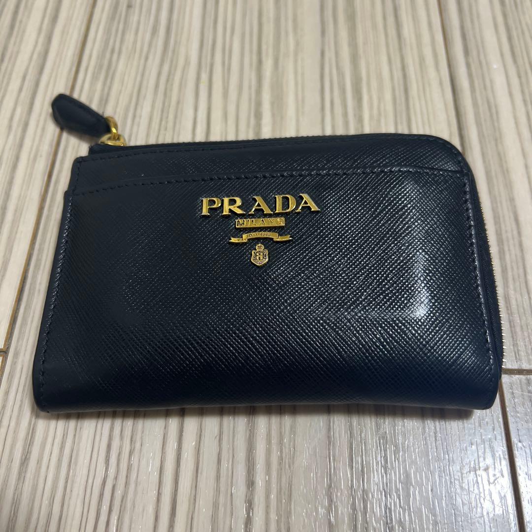 PRADA ケース　フラグメントケース