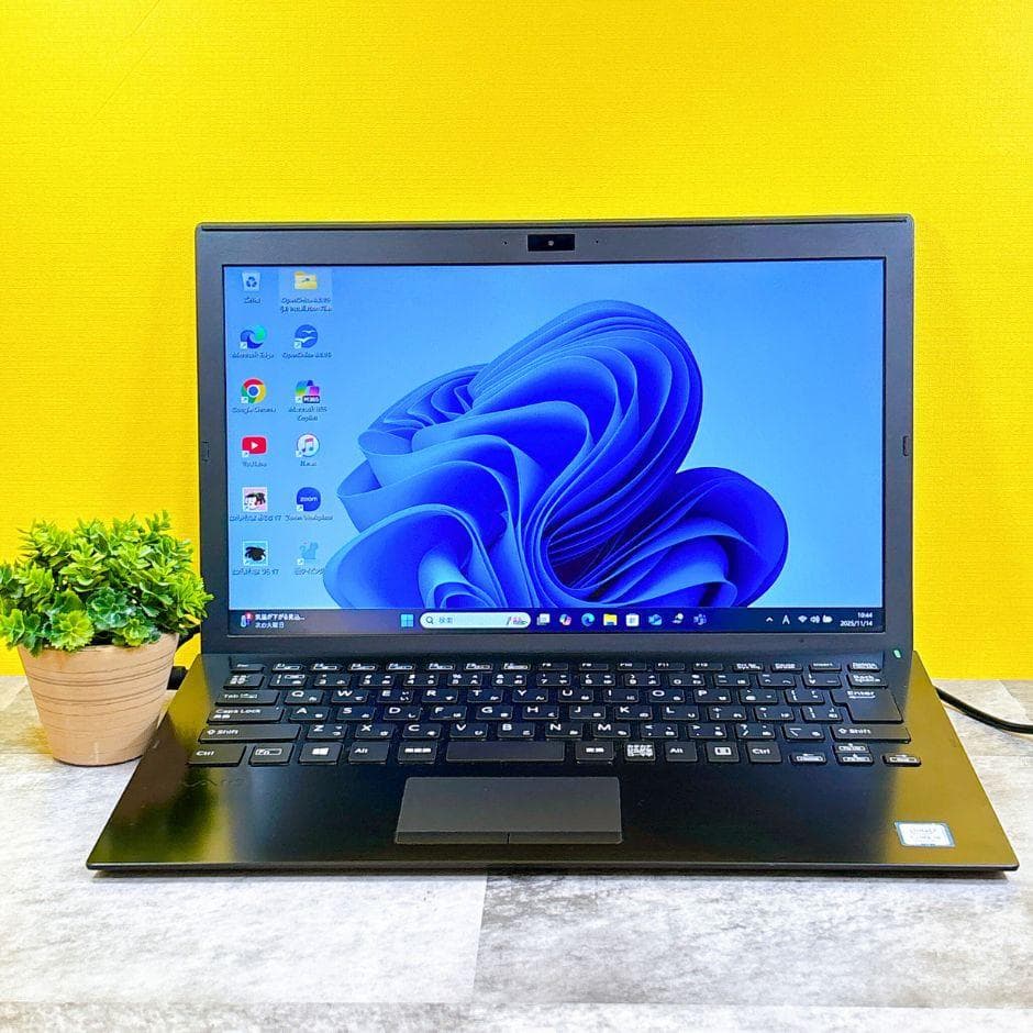 小型軽量❣ⅰ5 ✨快適SSD✨薄型 カメラ付き フルHD Win11 仕事や趣味