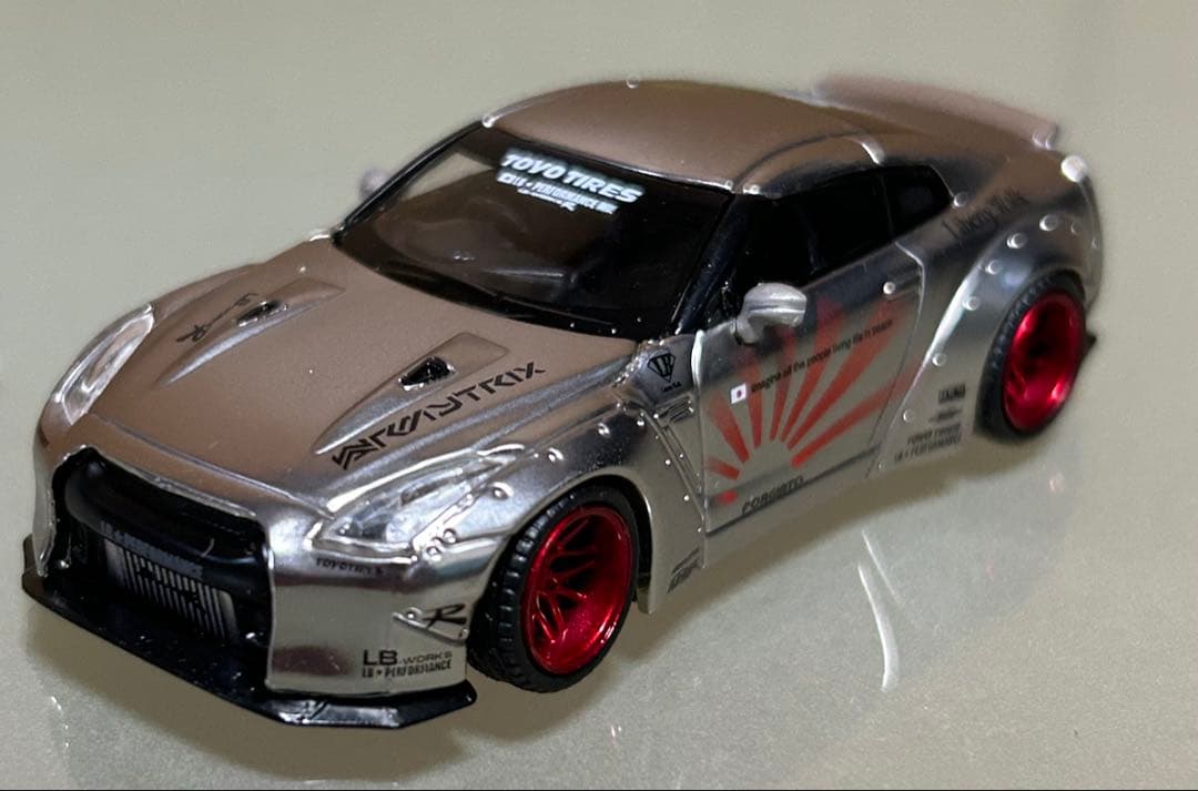 MINIGT 1/64 LBWK ニッサン GT-R R35