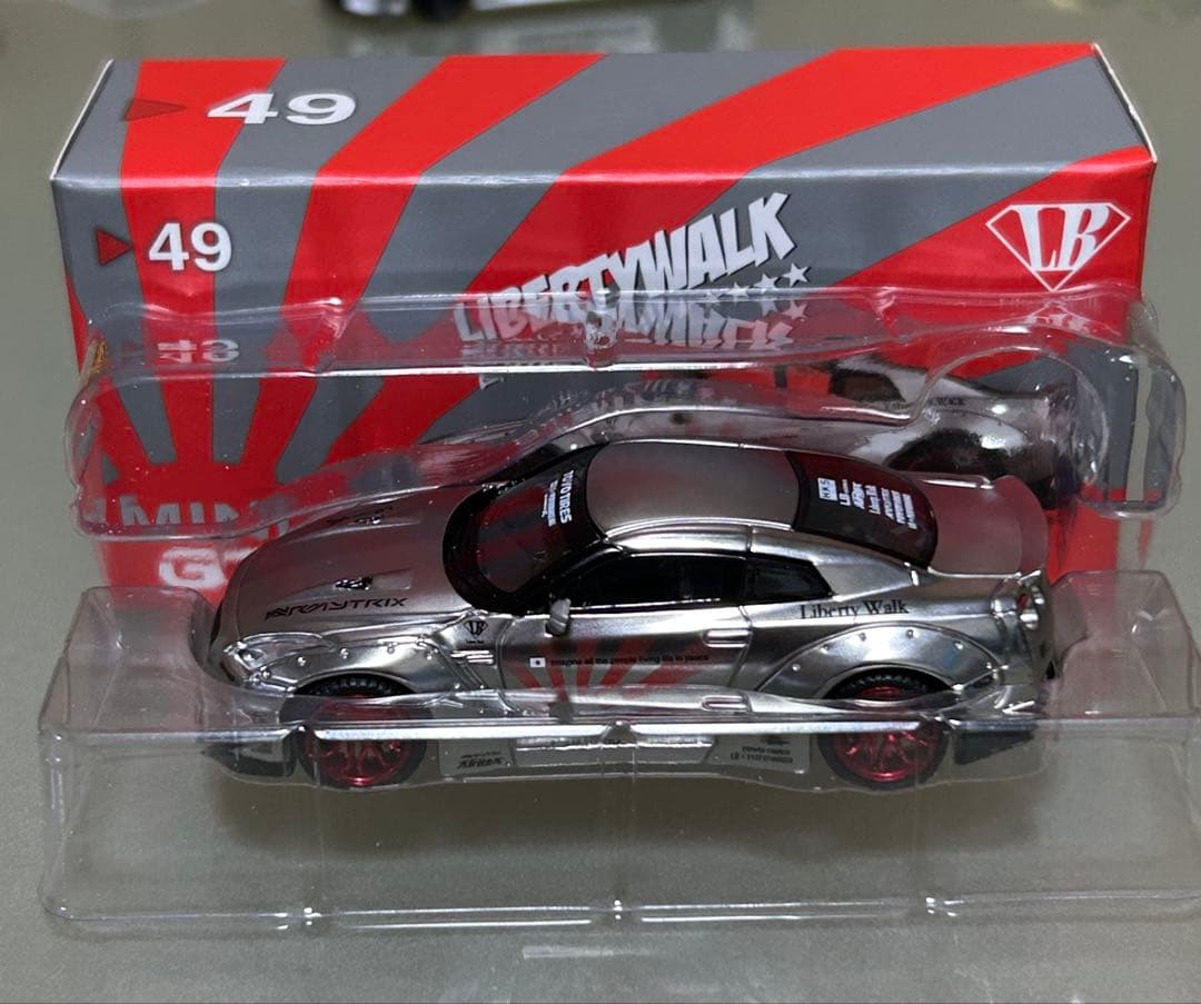 MINIGT 1/64 LBWK ニッサン GT-R R35