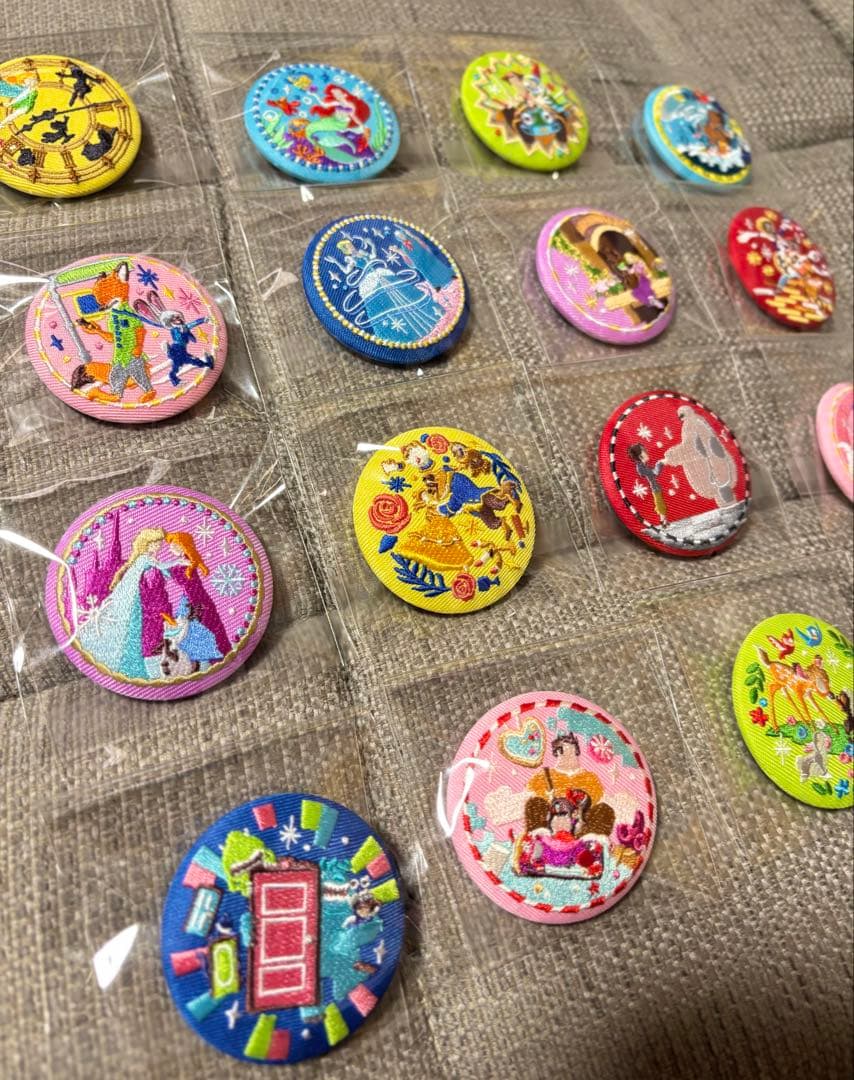 ディズニー刺繍缶バッジ2 コンプリート15個