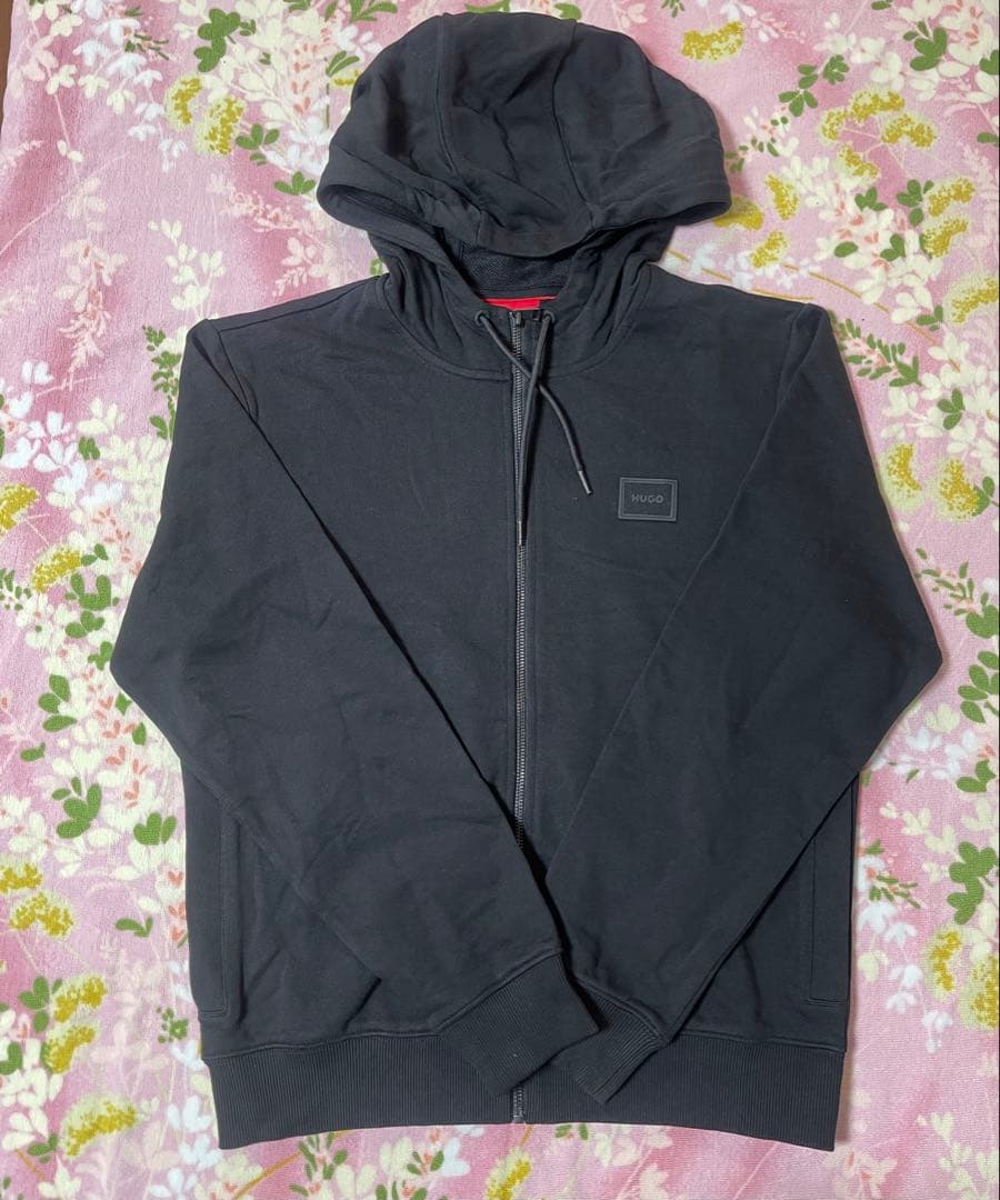 BOSS 新品未使用　メンズジップアップパーカー Size XS