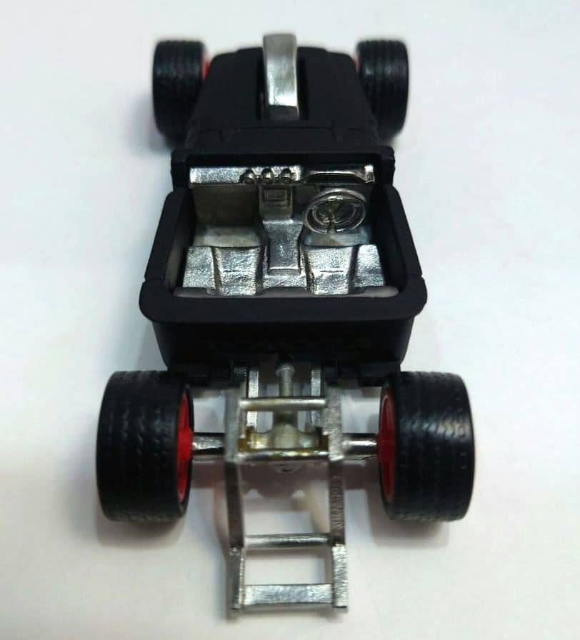 新品　ヘルズデプト　ミニカー