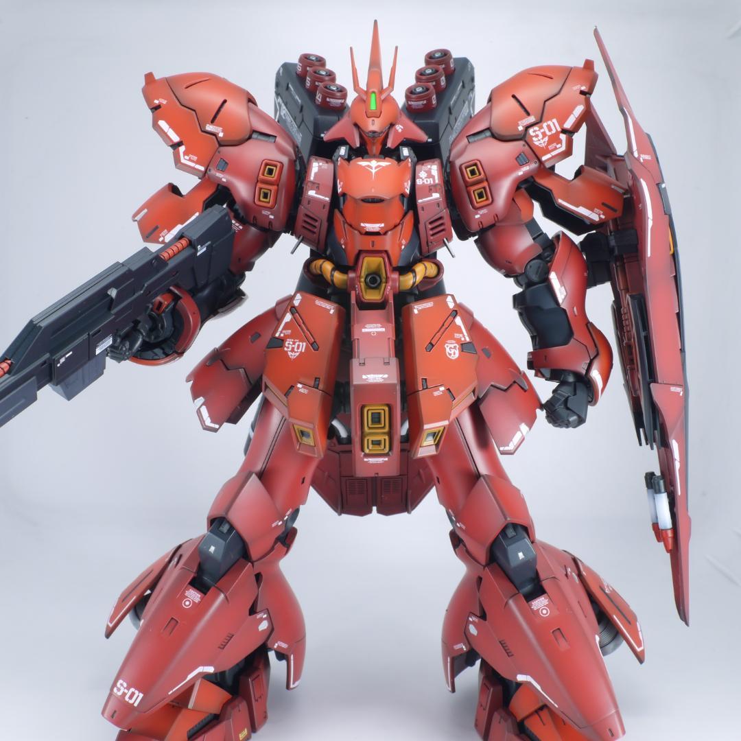 ガンプラ　RG サザビー　全塗装　完成品