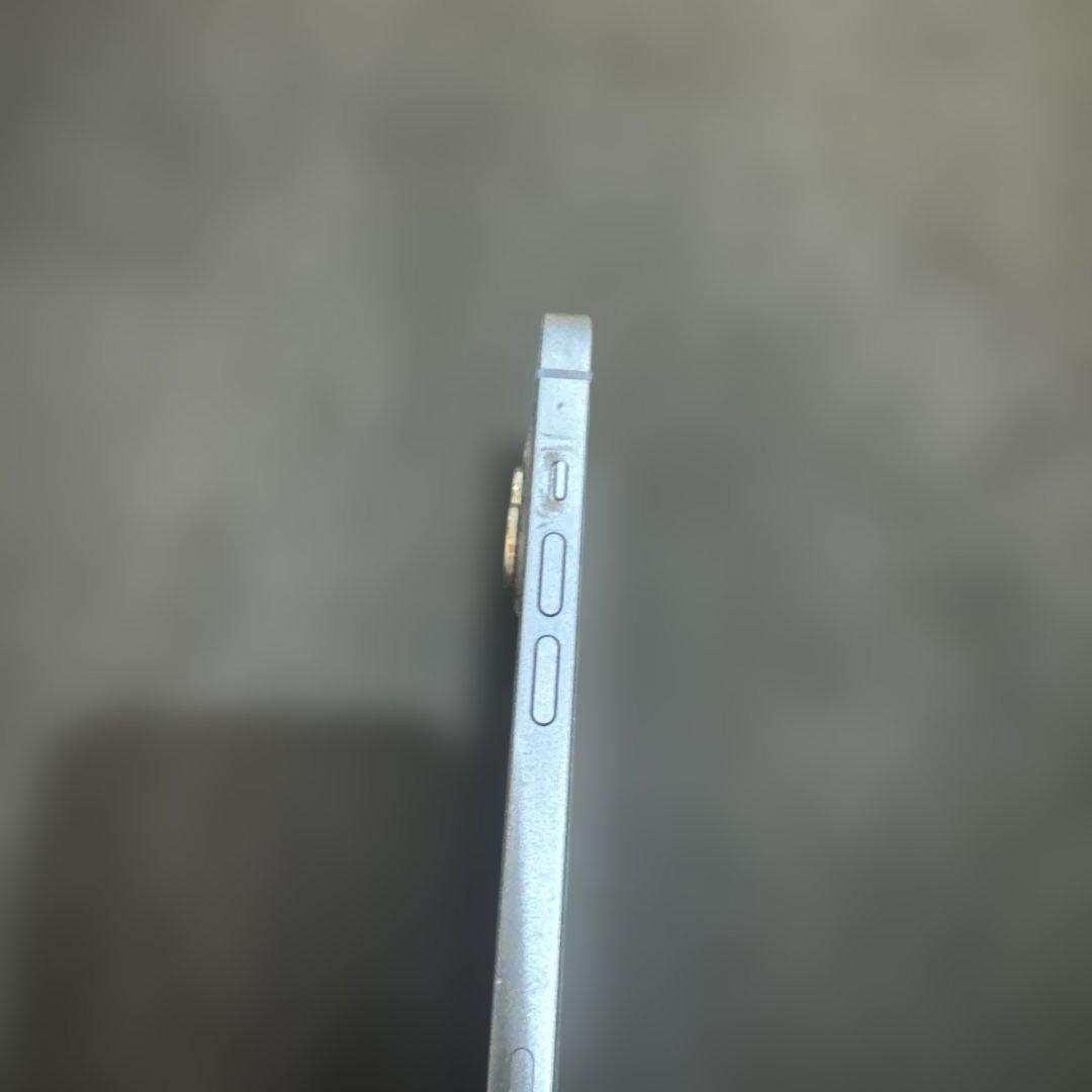 iPhone14 本体　水色　使用感あり