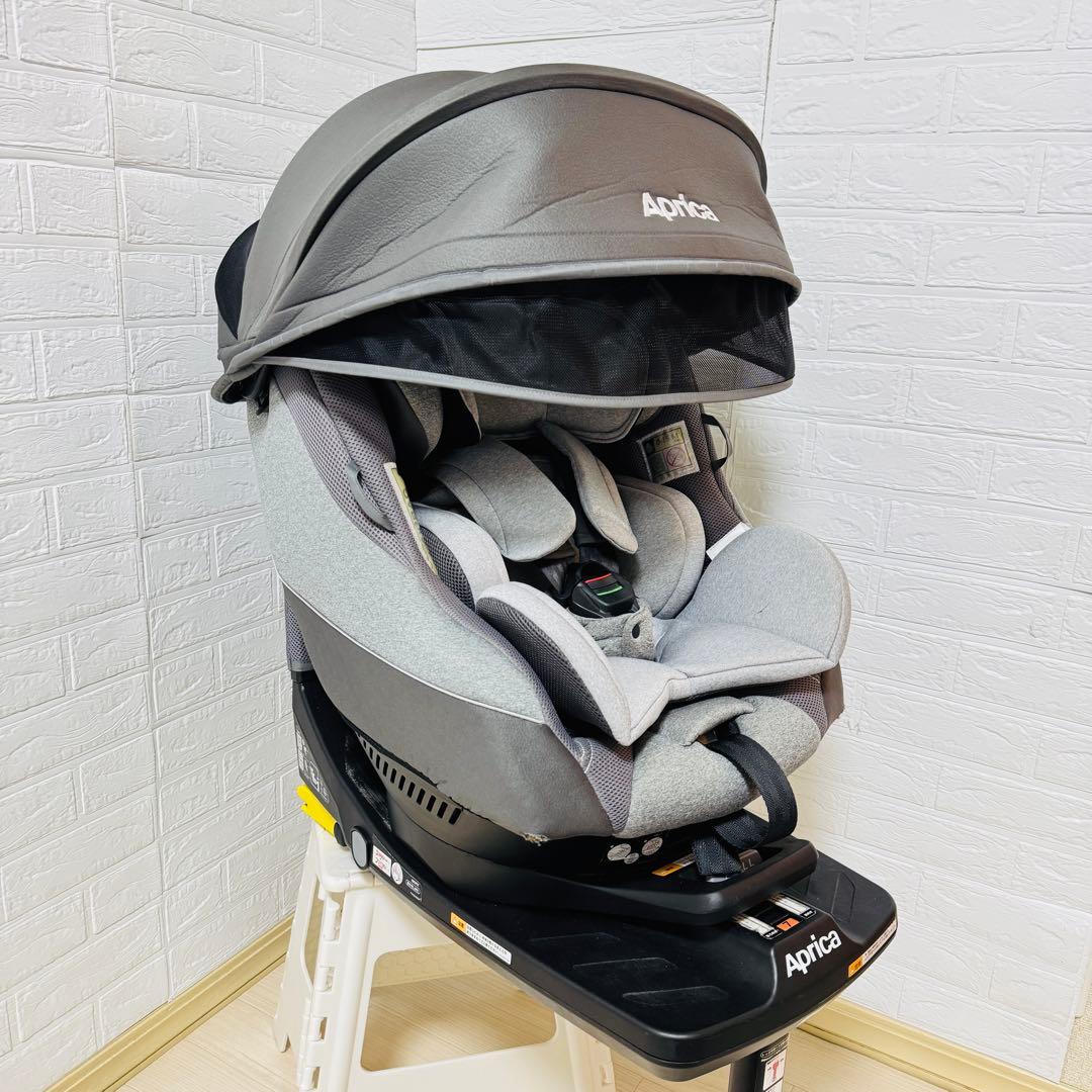 ✨極美品✨アップリカ チャイルドシート クルリラisofixプラスAB R129