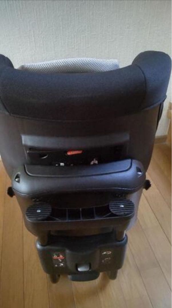 【美品】エールベベ クルットNT2 / プレミアム チャイルドシート