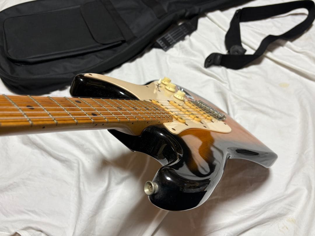 Squier by Fender エレキギター　ソフトケース付1916-01-3