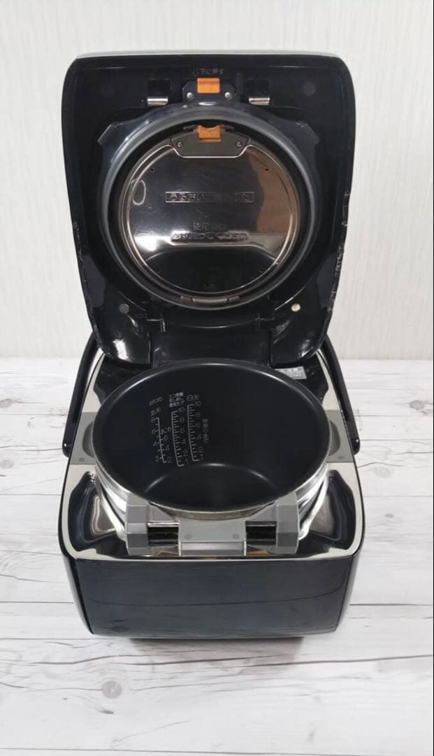 炊飯器・餅つき機 ZOJIRUSHI NW-KA18-BZ BLACK