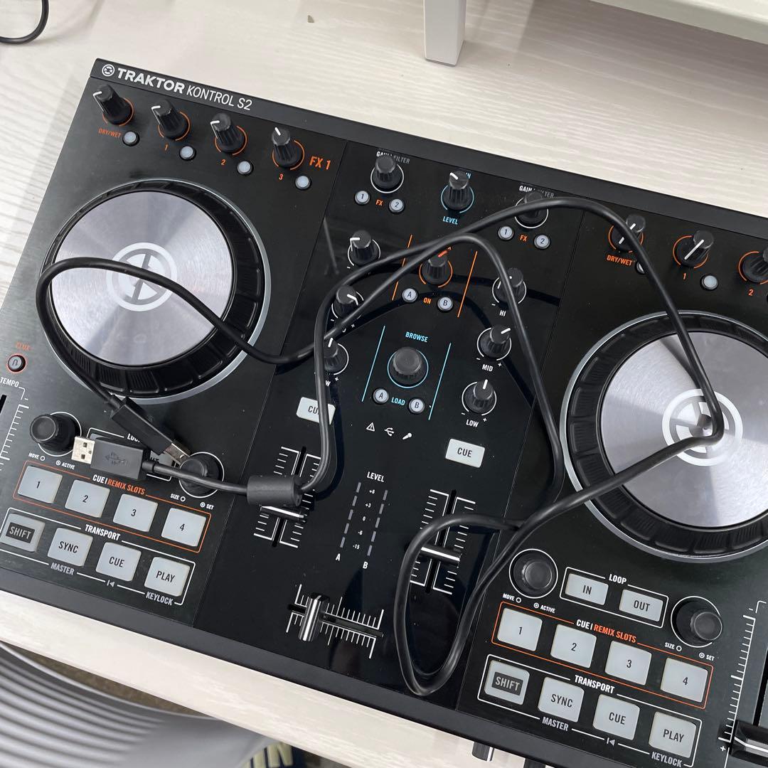 DJ機材 TRAKTOR KONTROL S2