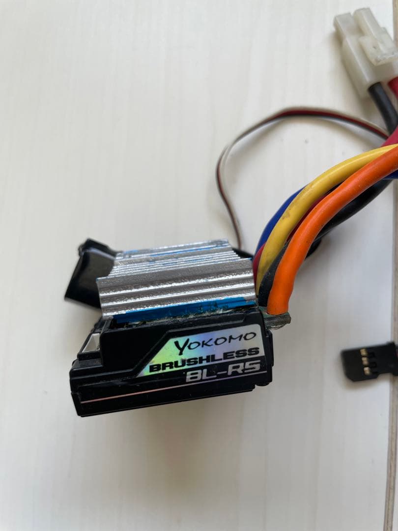 ヨコモ　ブラシレスモーター8.5&アンプ