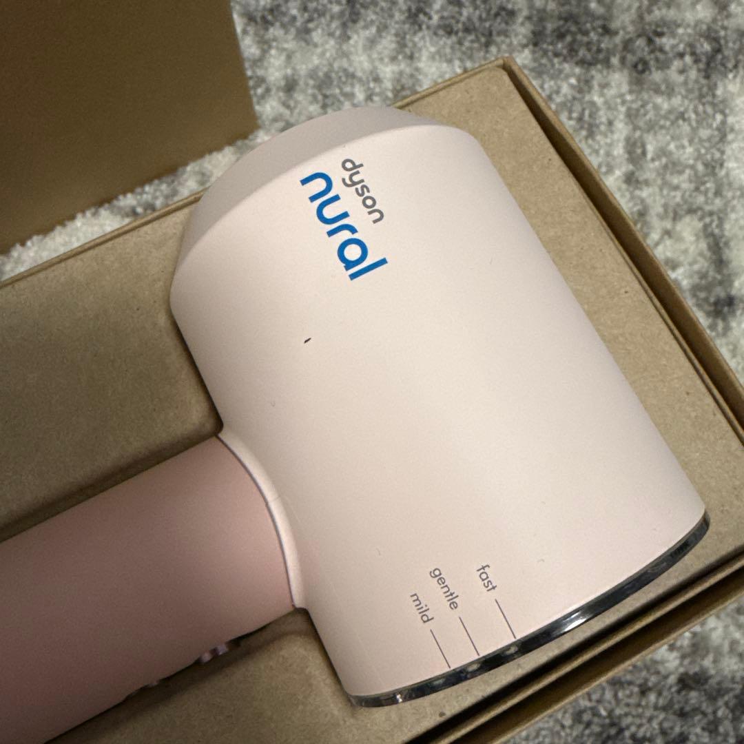 Dyson Supersonic Hair Dryer ピンク