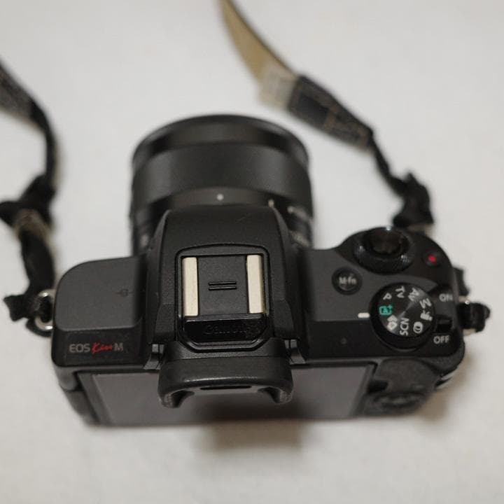 ミラーレス一眼 Canon キヤノン EOS Kiss M レンズセット