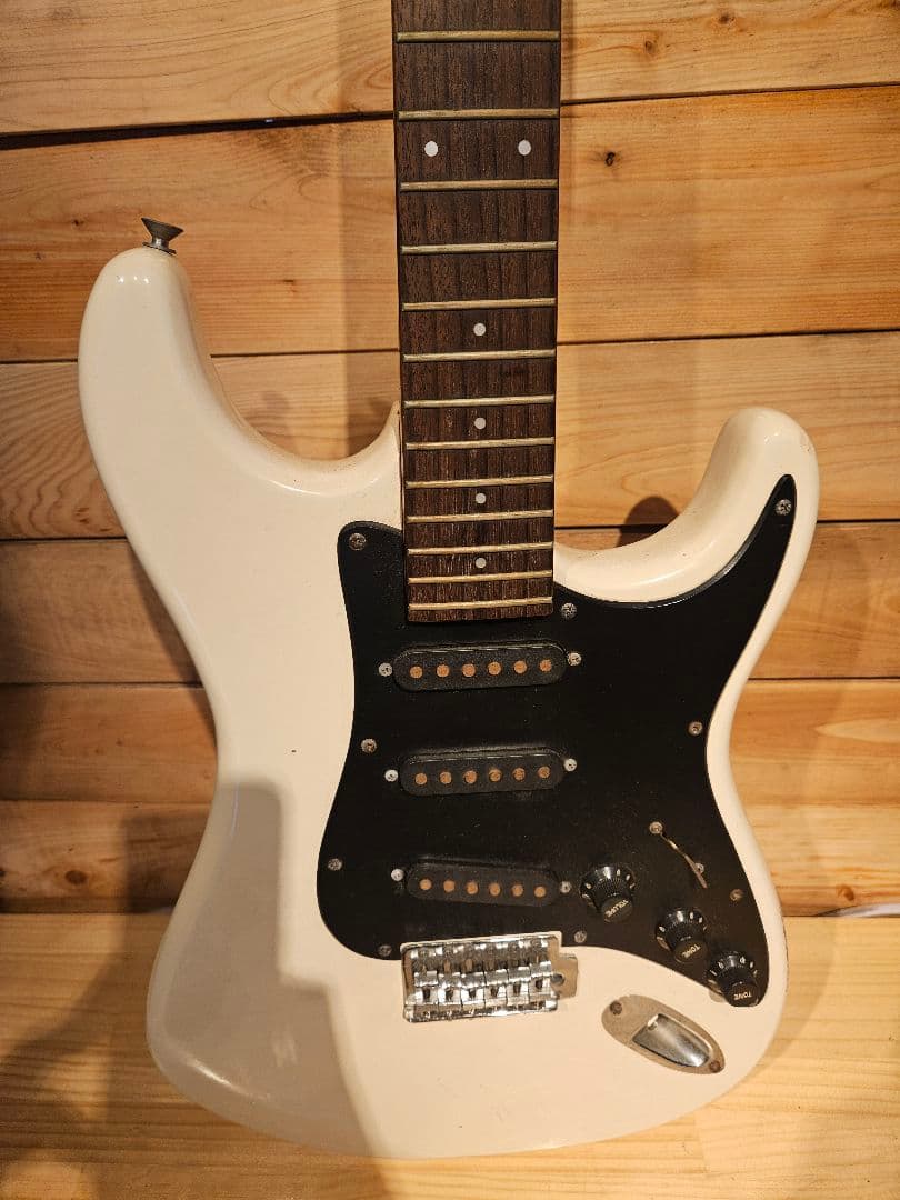 Samick ストラトキャスタータイプ エレキギター