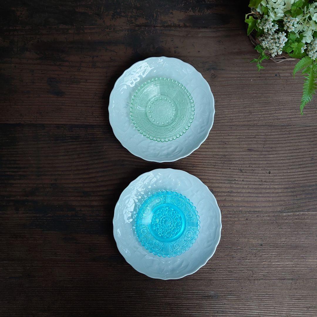 【ご成約】淡路珉平焼 ターコイズブルー 陽刻 花文様 7寸皿と骨董の器 おまとめ