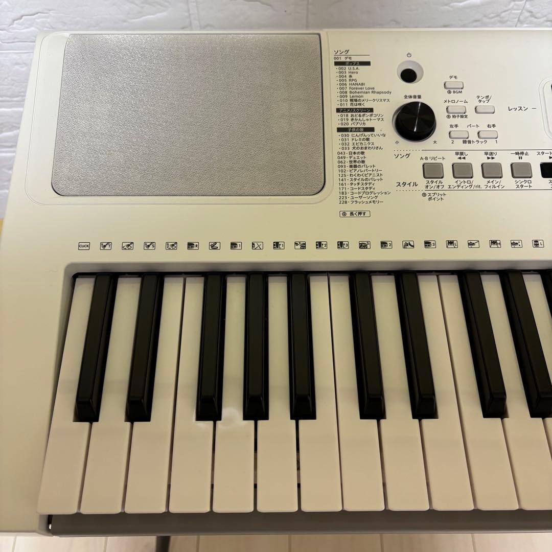 【極美品】 YAMAHA 電子キーボード EZ-300 ホワイト ピアノ 音楽