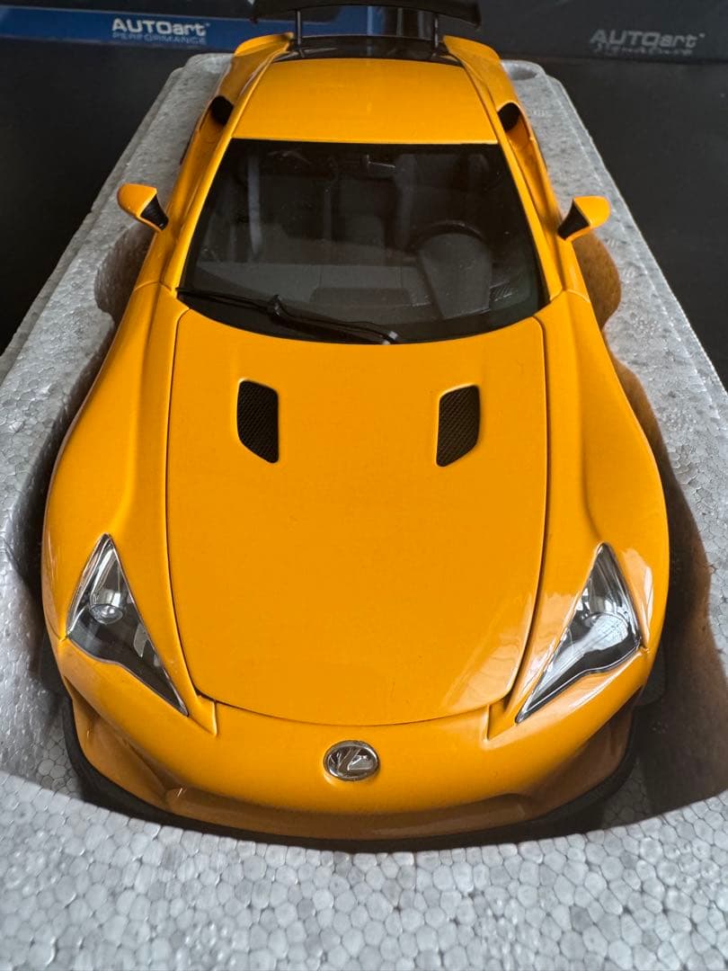 ミニカー LEXUS LFA NURBURGRING PACKAGE 1/18
