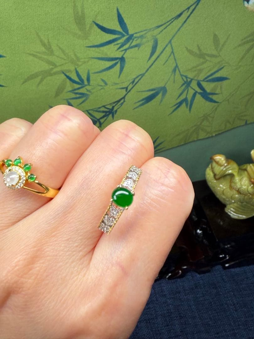 貴重❣️ミャンマー産天然本翡翠　帝王緑、濃厚な満緑カラー翡翠リング　鑑定書付き