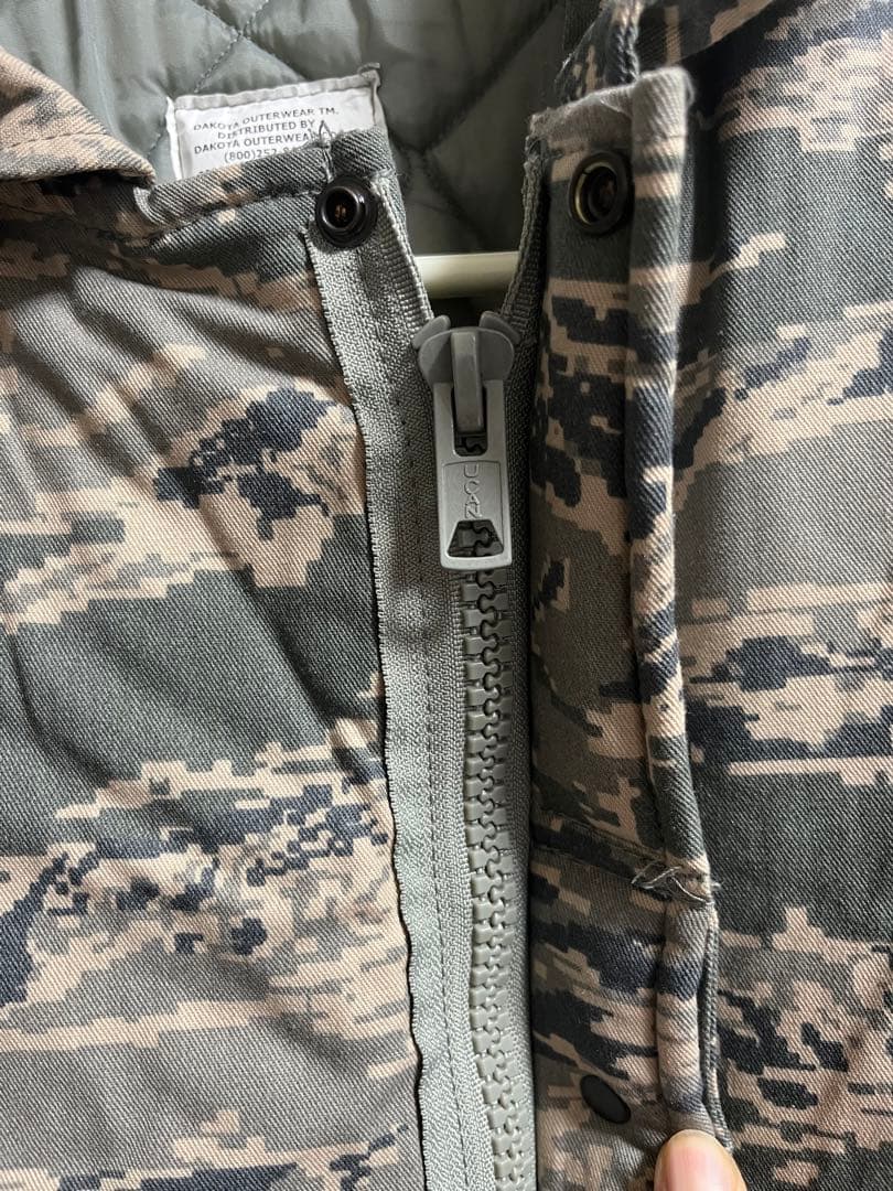 ダコタ アウターウェア 断熱ミリタリー デジタル カモフラージュ カバーオール
