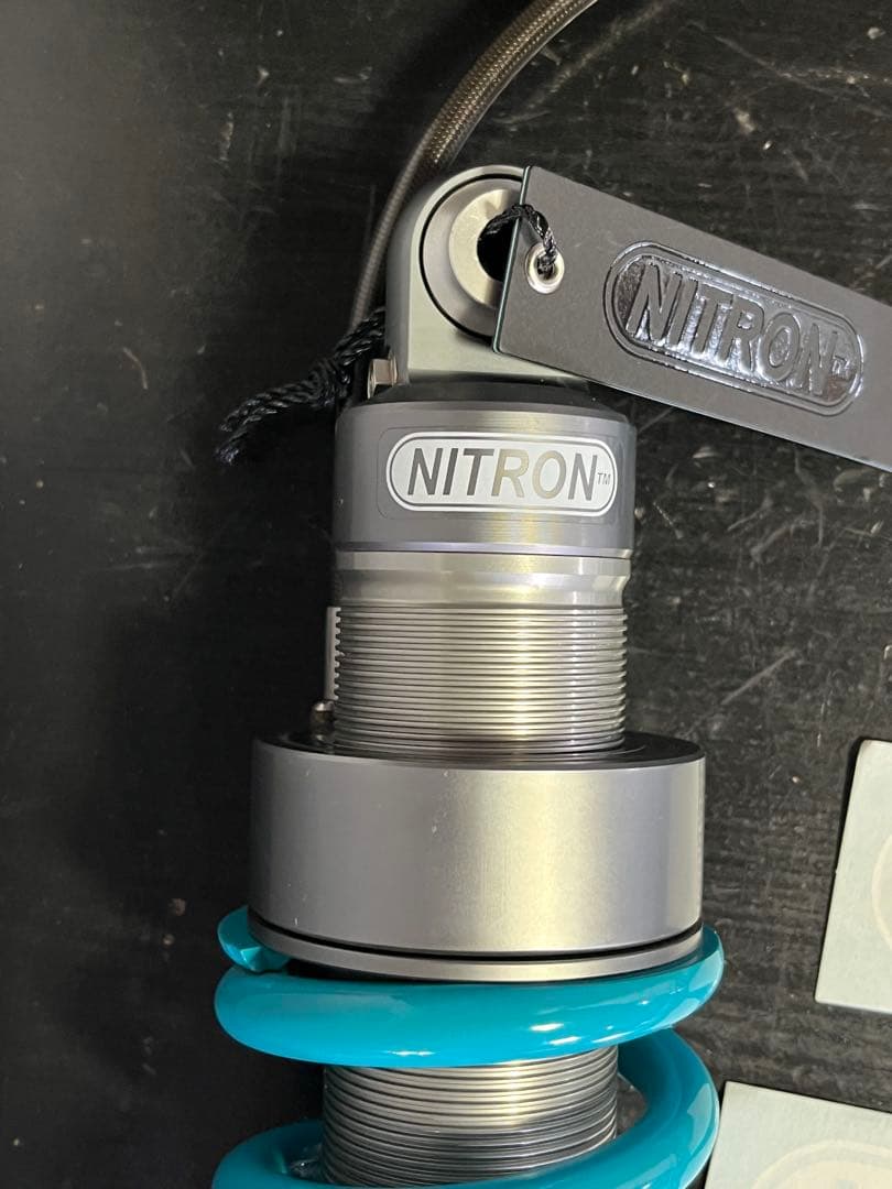 z900rs NITRON R1 サスペンション