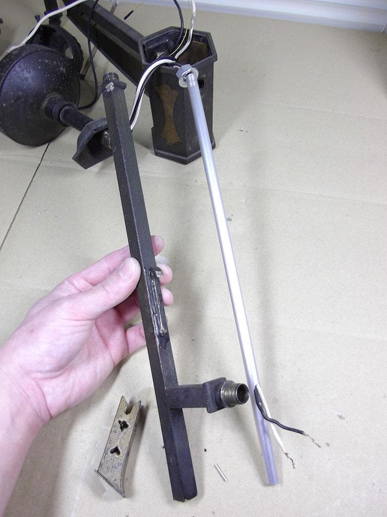 和風照明　二灯式　大正昭和レトロ　 電傘 電笠 花菱文　乳白ガラス