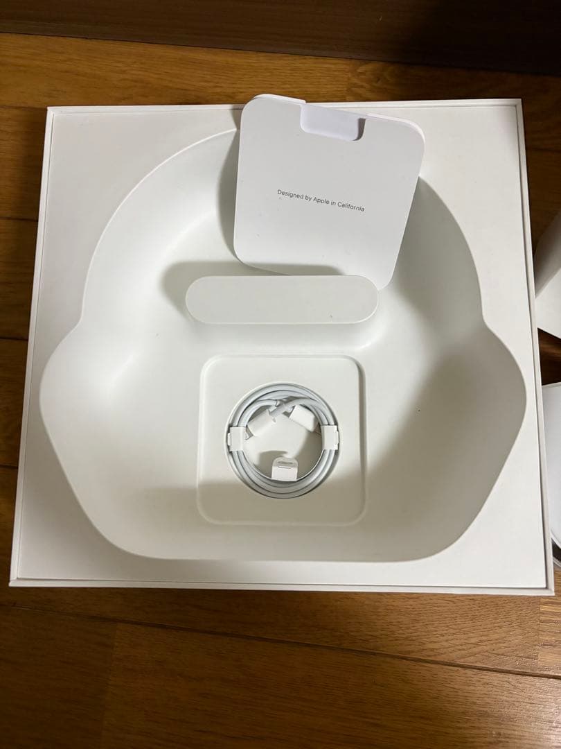 Apple AirPods Max シルバー