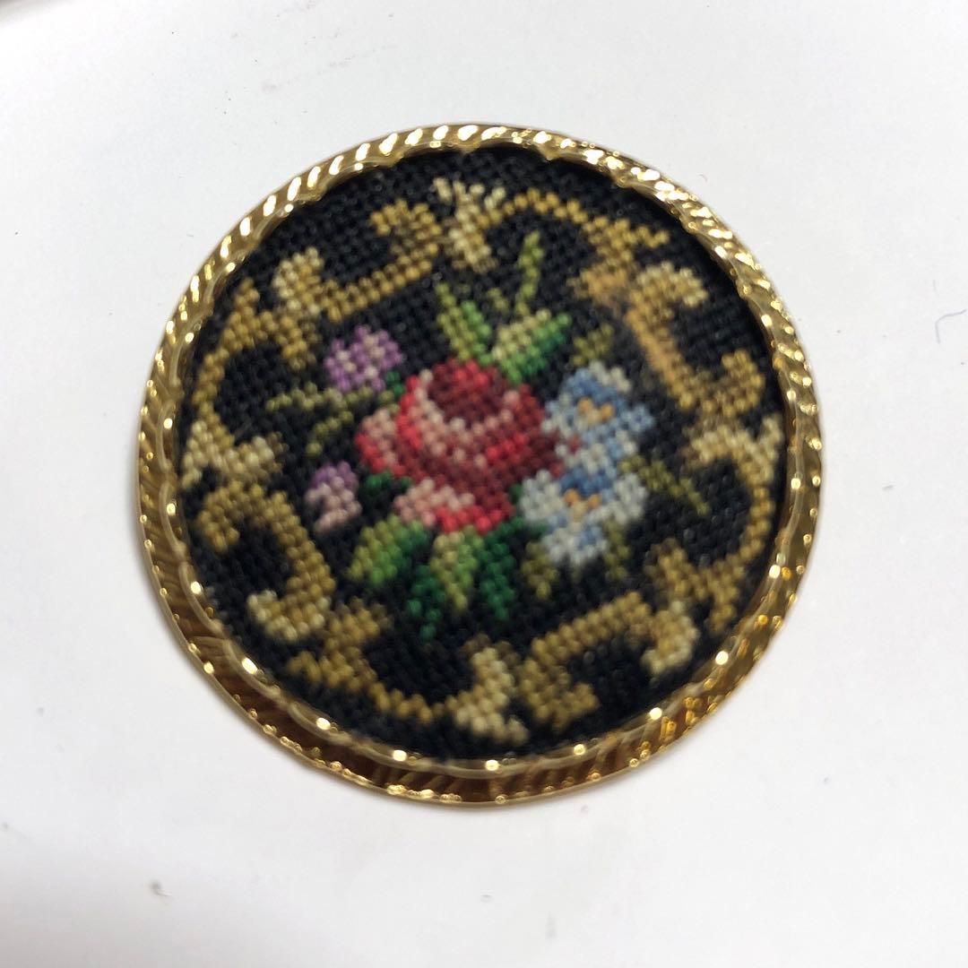 プチポワンブローチ☆2点セット