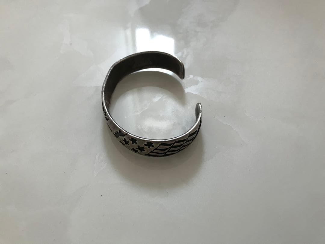 ナバホ　ヴィンテージ　バングル　【良柄】