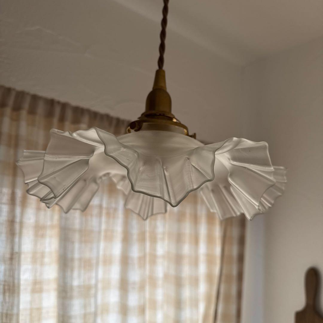 フランスアンティーク　ガラスシェード　フロストガラス　フリルシェード