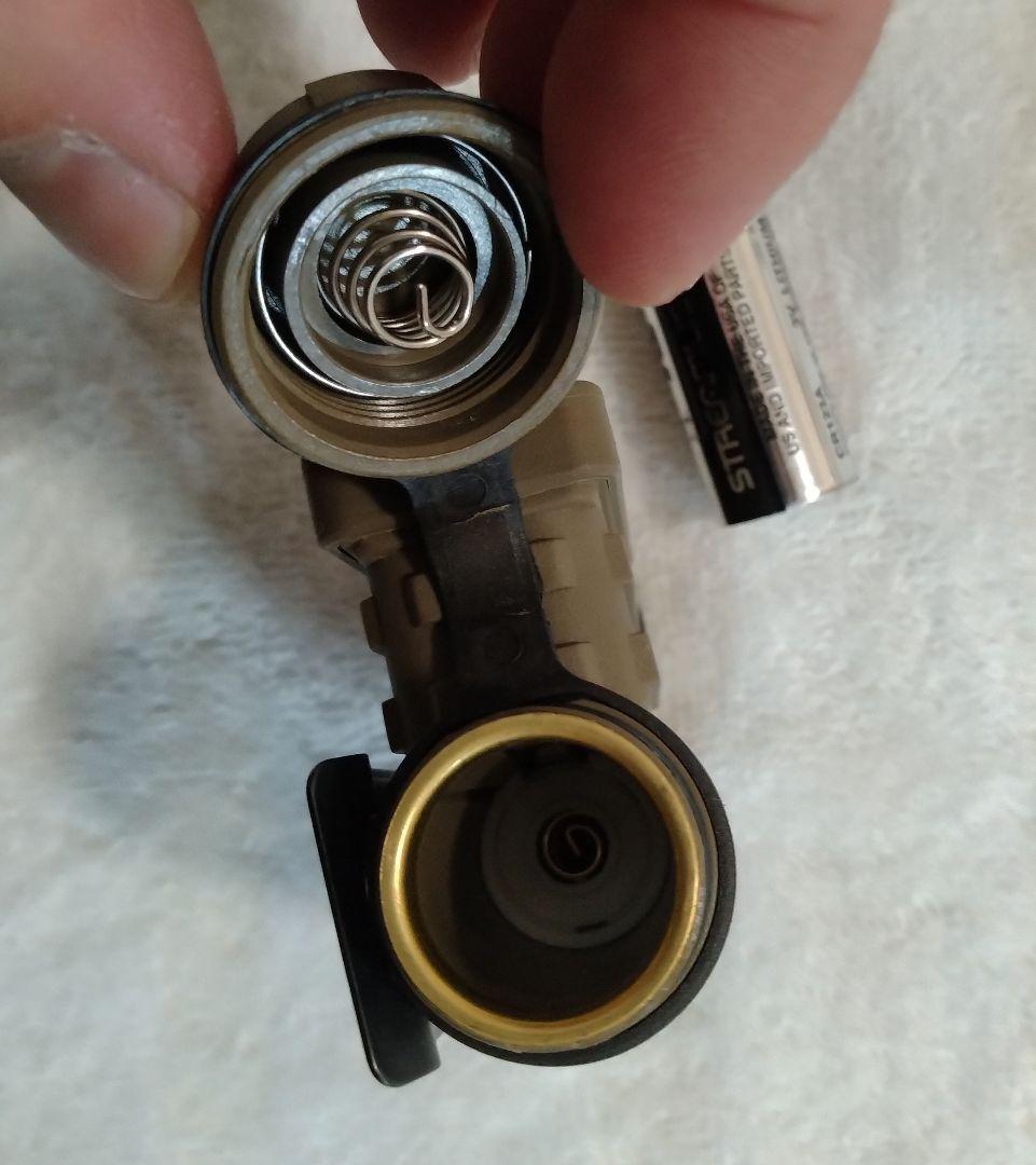 ミリタリーライト(ヘルメット用)