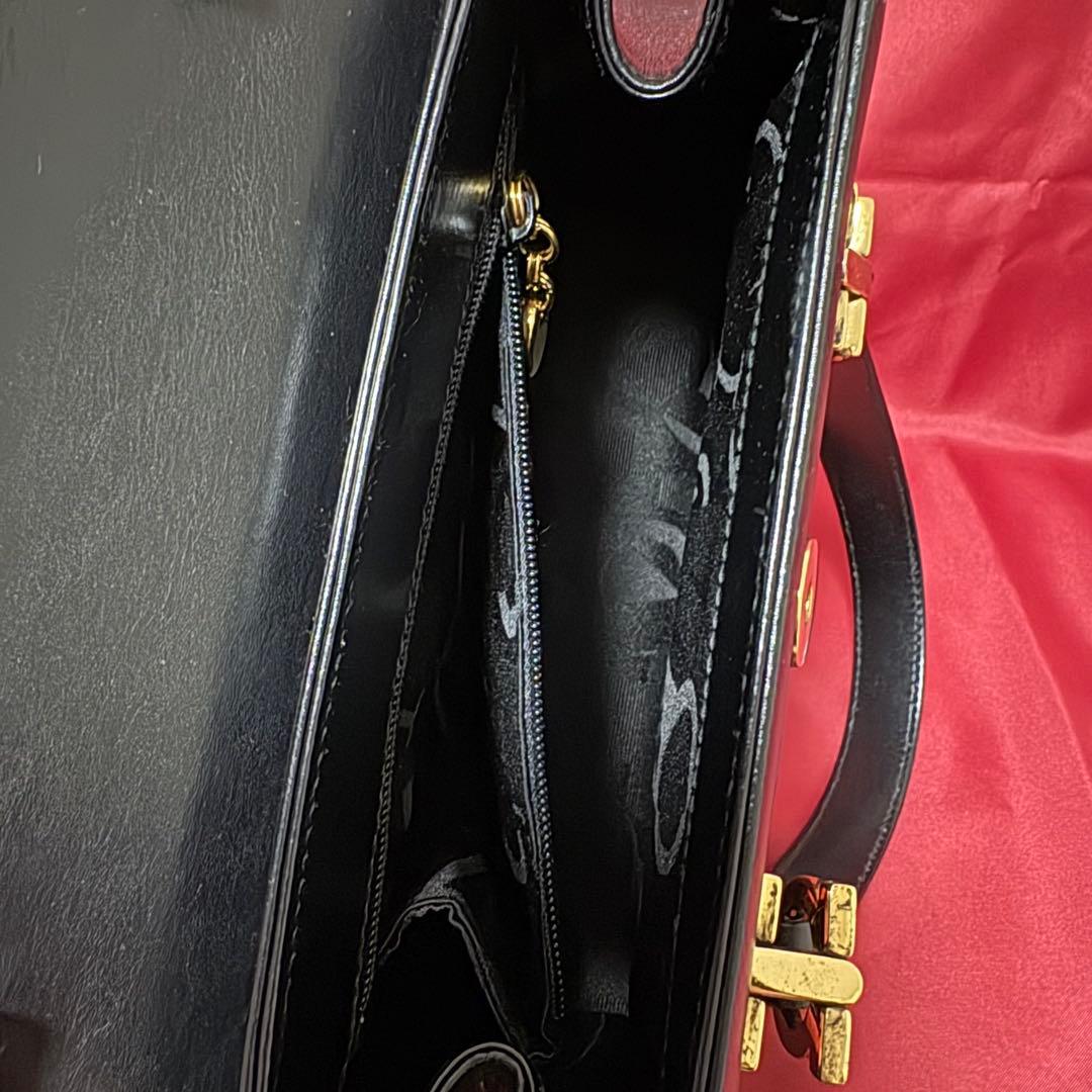 サルバトーレフェラガモ　2way ガンチーニ　ショルダーバッグ　レザー