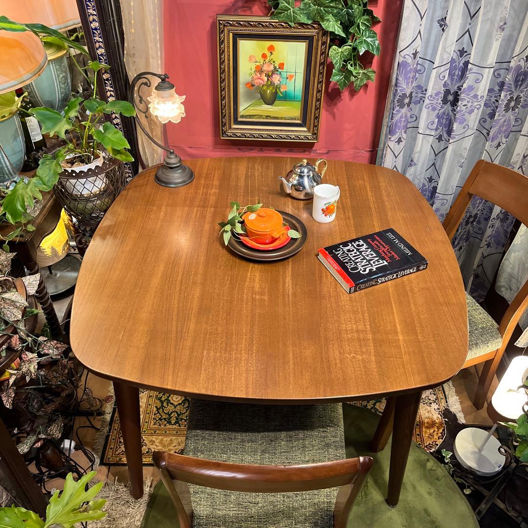 ヴィンテージ アッシュソリッド　ダイニングテーブル　丸テーブル