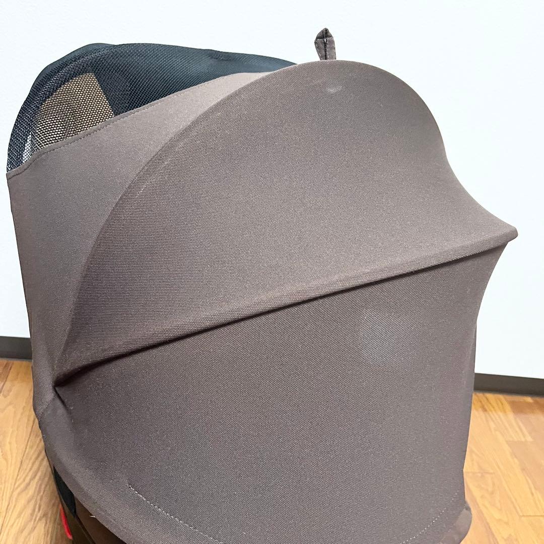 【極美品】エールベベ クルットNT2 チャイルドシート　シナモンブラウン