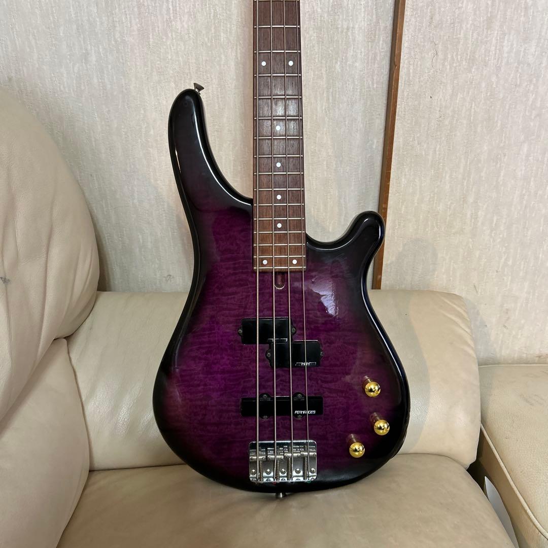 FERNANDES ベースギター