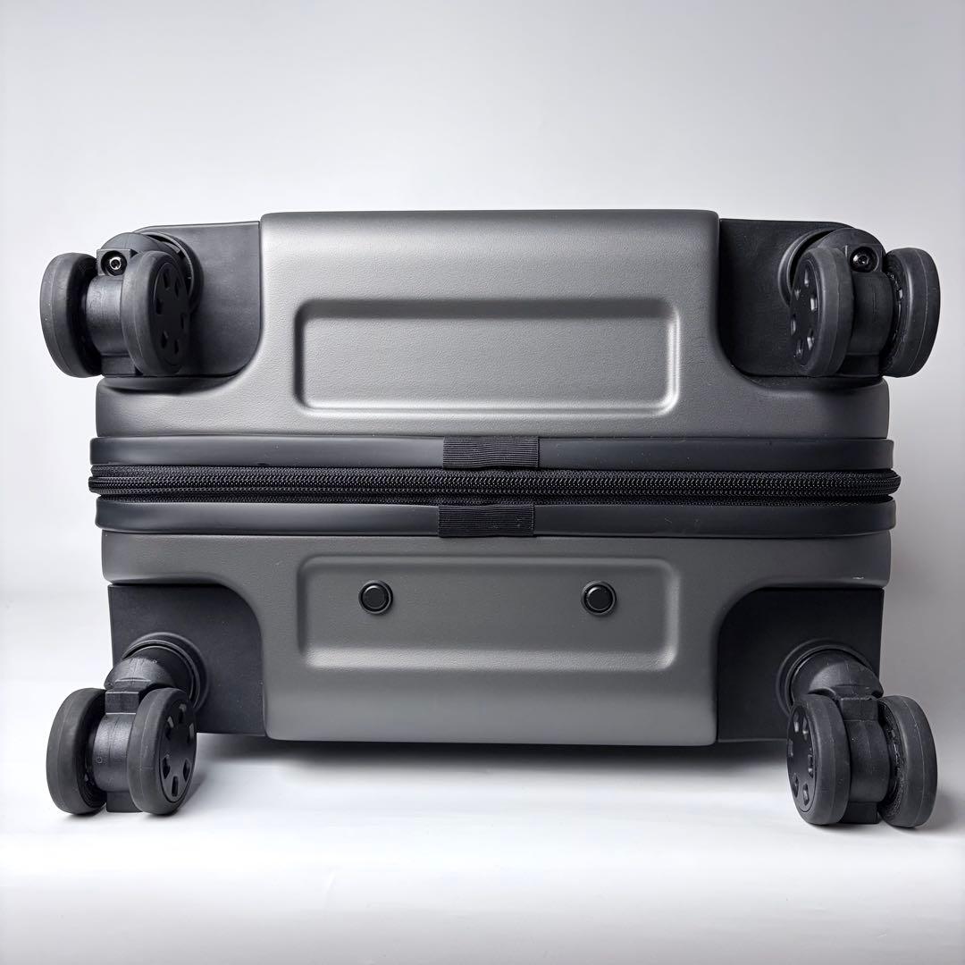 無印良品　バーを自由に調節できるキャリーケース36Lストッパー付き機内持ち込み