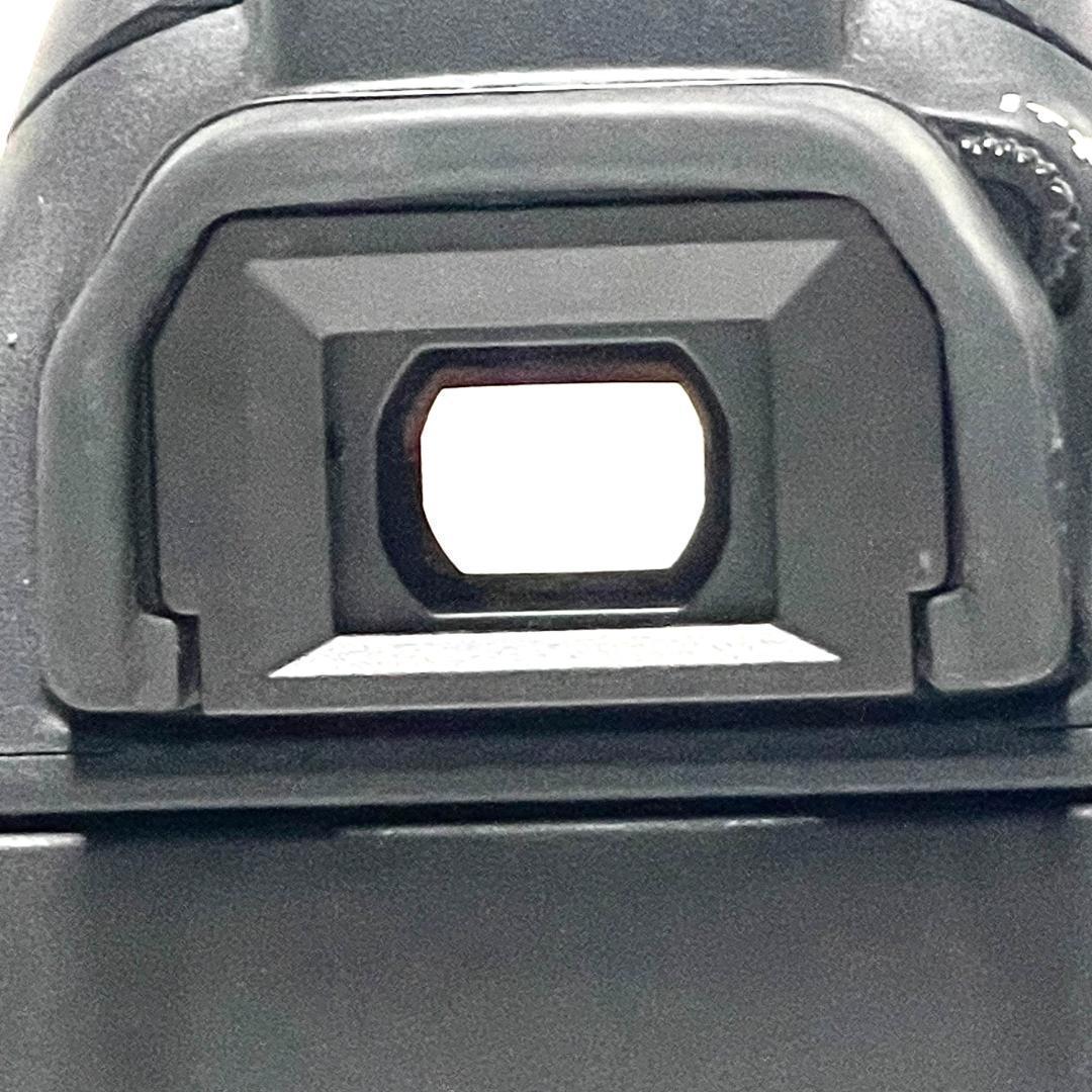 お買い得❣️ Canon EOS Kiss X8i バリアングルモニタ 高画質