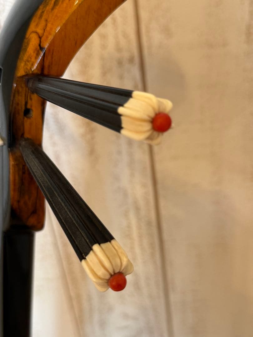 八重山黒木　漆塗り　三線
