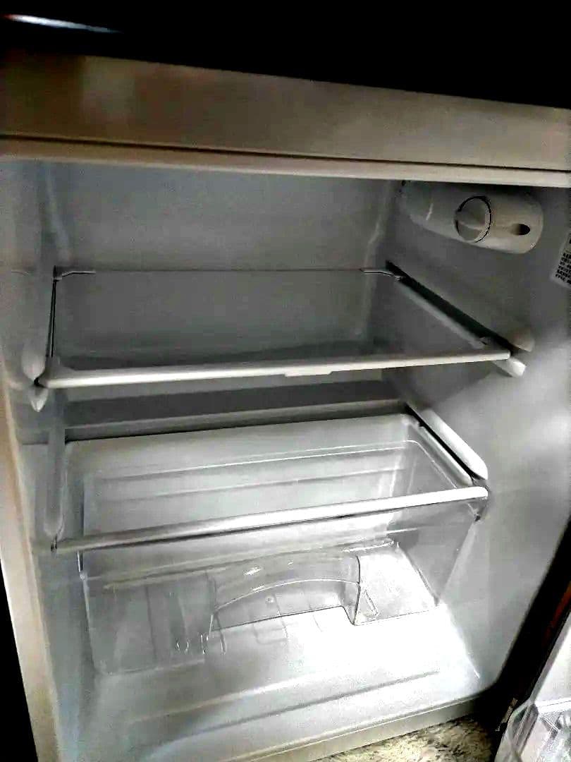 ✨冷蔵庫 85L 2025年製 新品同様　配達無料　お買い得品　✨