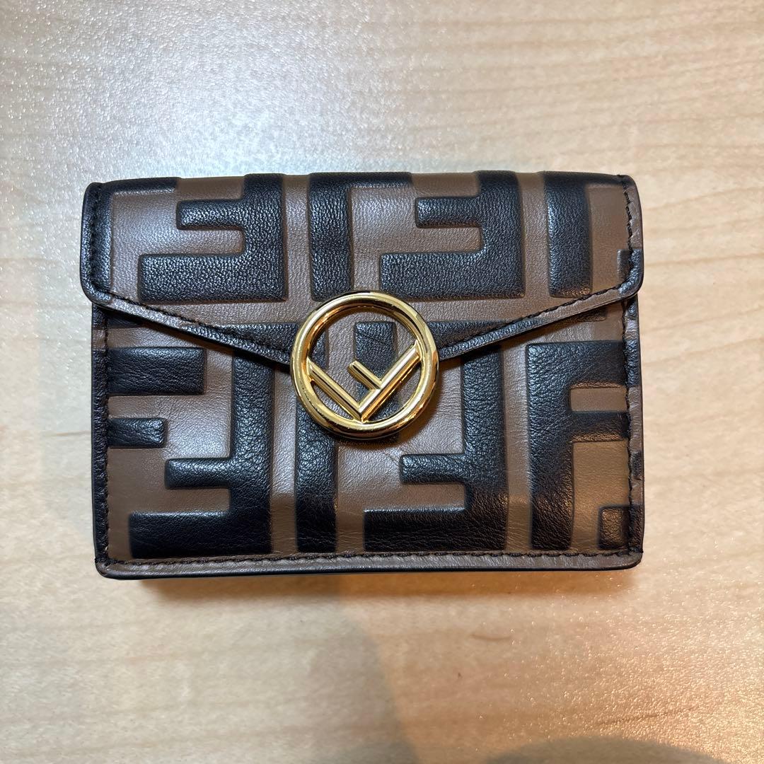 FENDI 三つ折り財布 ブラウン ブラック
