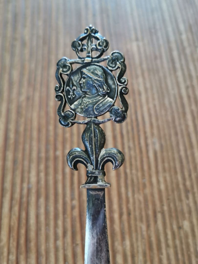 アンティーク フランス ジャンヌダルク ペーパーナイフ 騎士の百合紋 聖女の紋章