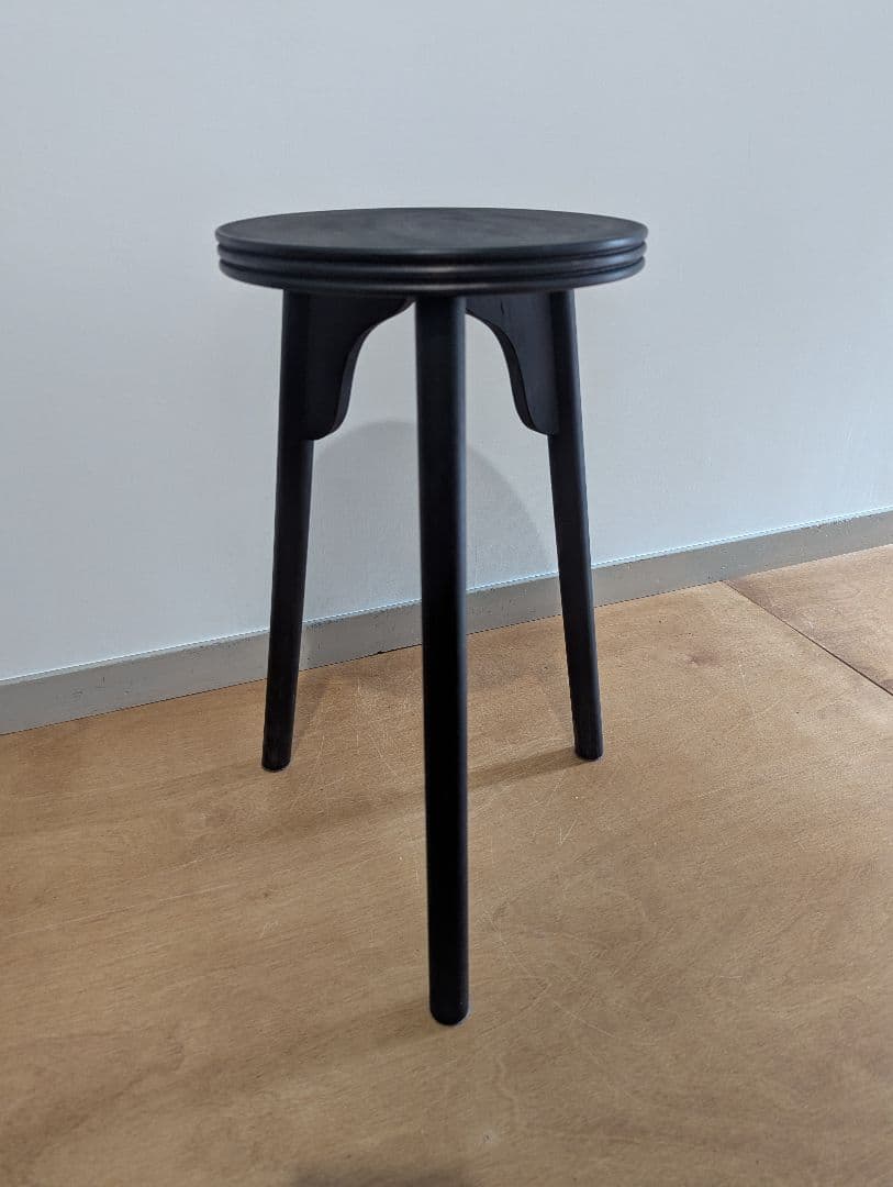 井藤昌志　IFUJI 3本脚スツール 3度黒　／arts＆science